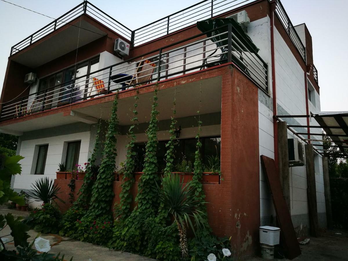 Agora Apartment Tbilisi ภายนอก รูปภาพ